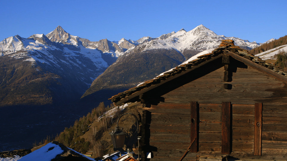 Visperterminen mit Blick aufs Bietschhorn